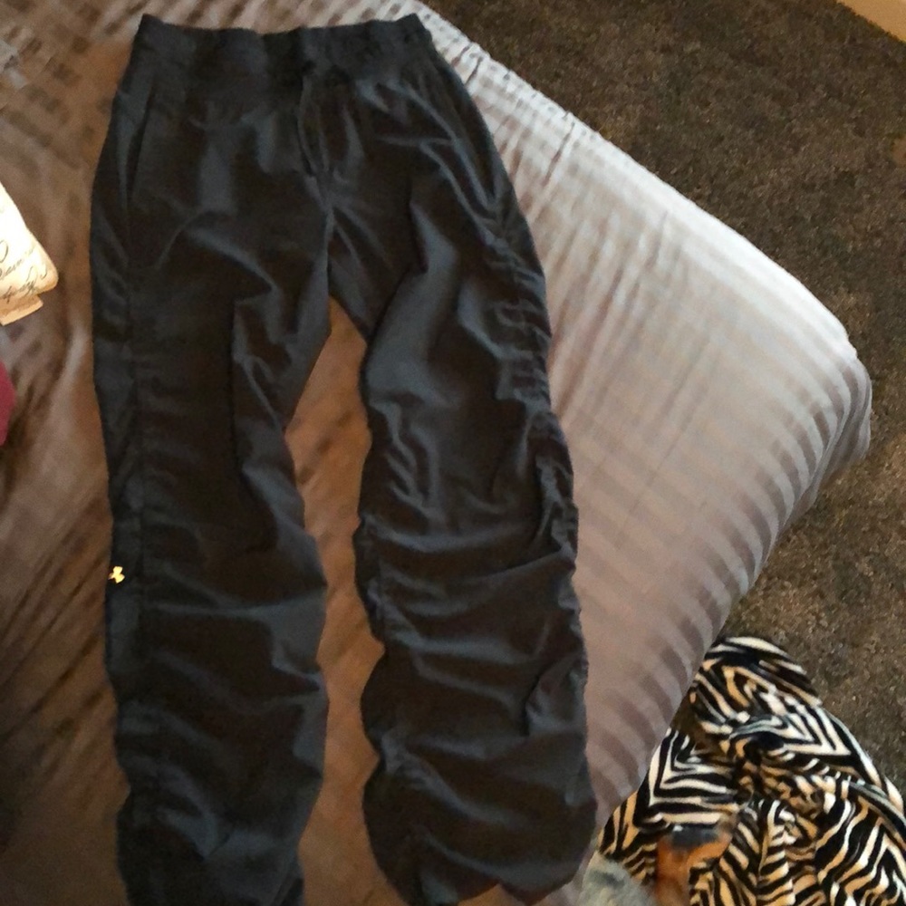 Women’s Under Armour pants